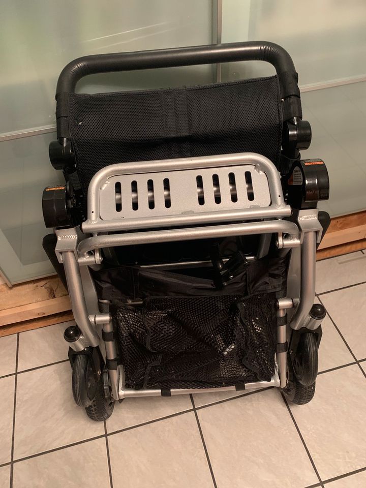Rollstuhl  elektrisch in Wermelskirchen