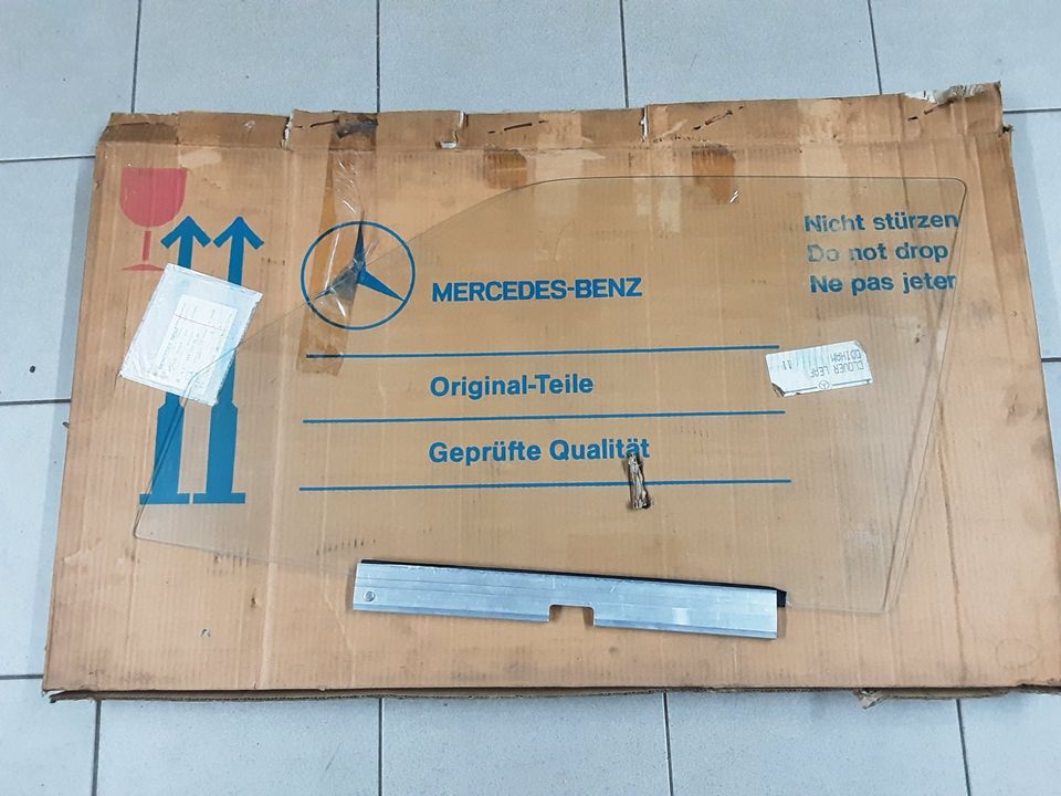 Orig Mercedes W124 E-Klasse Seitenscheibe Glasscheibe Vorne ! NEU in Bretzfeld