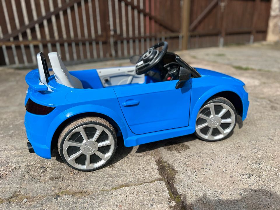 Kinder Elektroauto Audi TT RS in Harzgerode