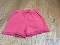 Steiff kurze Hose in pink Größe 68 top Zustand Baumwolle Nordrhein-Westfalen - Krefeld Vorschau