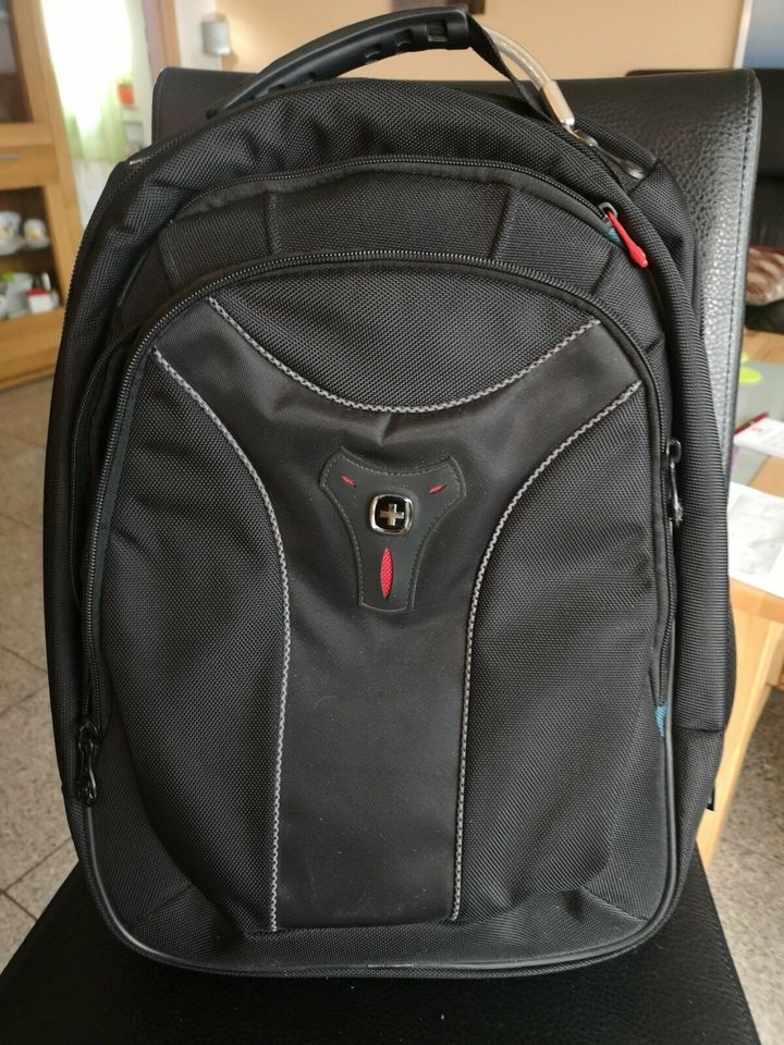 Wenger Carbon 17'' MacBook Pro Backpack in Ludwigsburg