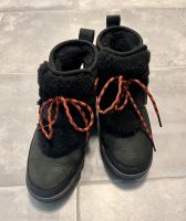 UGG Größe 37 Schwarz Winterschuhe Damen Nordrhein-Westfalen - Bünde Vorschau