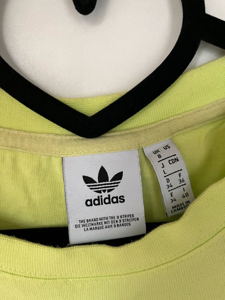 Adidas Shirt kurz Gr.34 gelb cropped in Schmelz