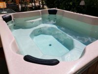 Hottub 2,0x1,70 Badezuber 35kW Außenofen Pool Whirlpool Hot Tub Badefass Holzofen Viereckig Zuber Fasssauna Garten Brennholz Sauna Quattro Badebottich Badebecken GFK Einsatz Fass Outdoor Schwimmbecken Thüringen - Kraftsdorf Vorschau