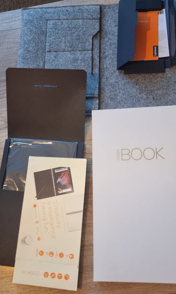 Lenovo Yoga Book Android tablet in Nieder-Olm