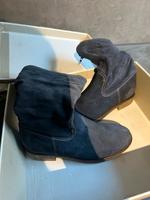 Neu Tamaris Stiefel Rauleder blau 37 Berlin - Reinickendorf Vorschau