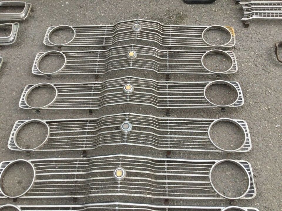 Ford Taunus Knudsen Frontgrill Kühlergrill verschiedene Versionen in Loxstedt