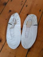 Gymnastikschuhe, Gr. 39 weiß, Schläppchen, Eyrythmieschuhe Dresden - Pieschen Vorschau