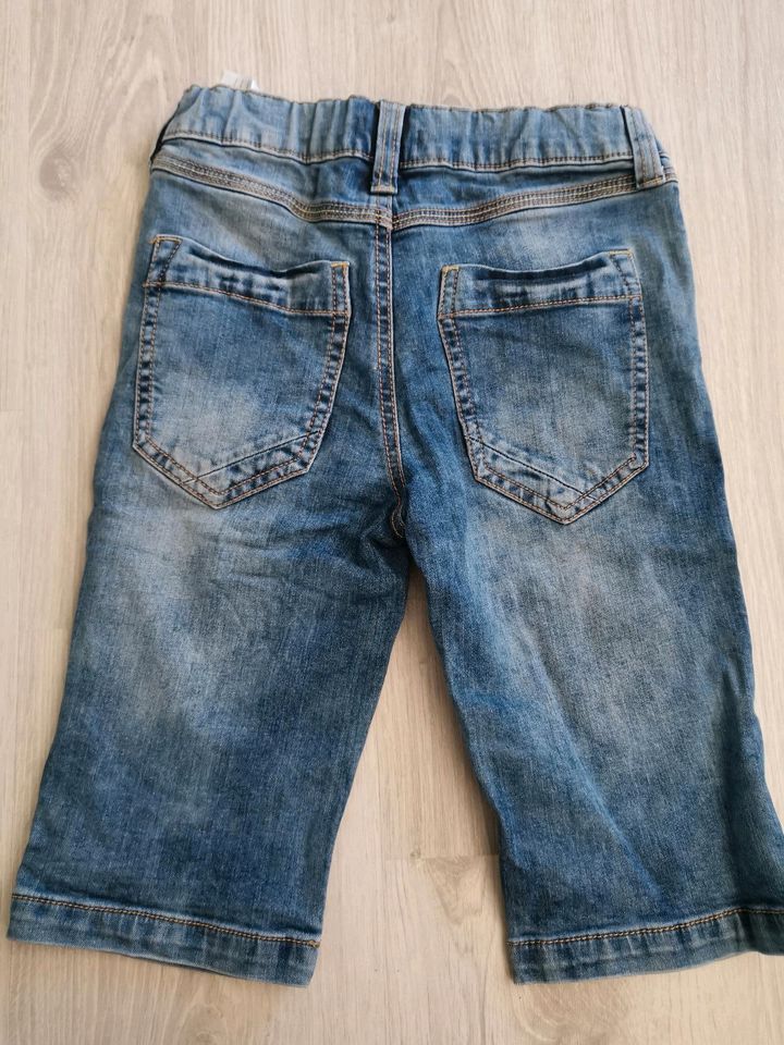 S'Oliver Shorts, kurze Hosen, Bermudas, gr. 134, skinny in Bielefeld