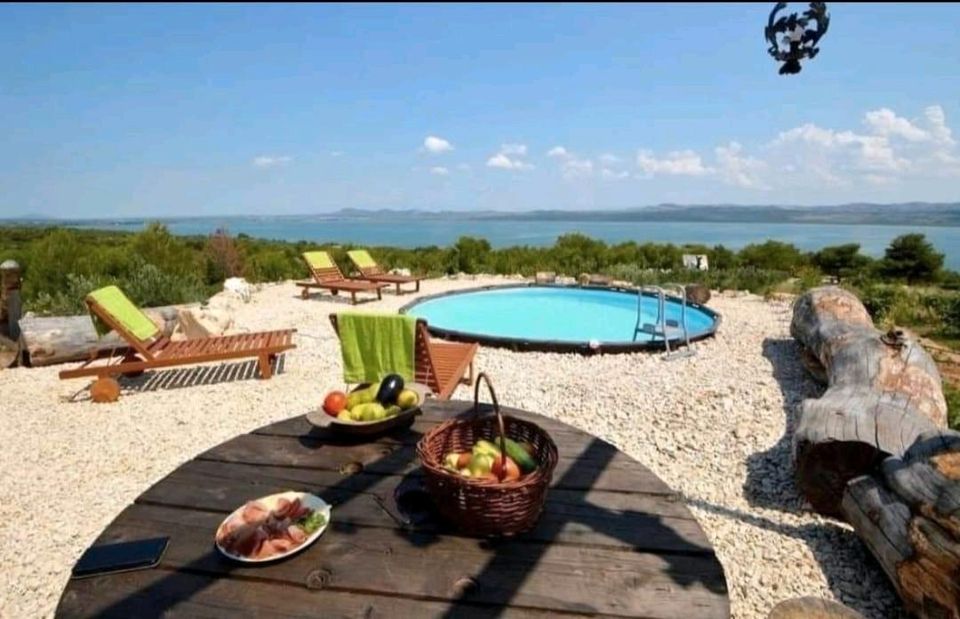 Ferienhaus mit Pool Vraner See Kroatien zurűck zu Natur in Köln