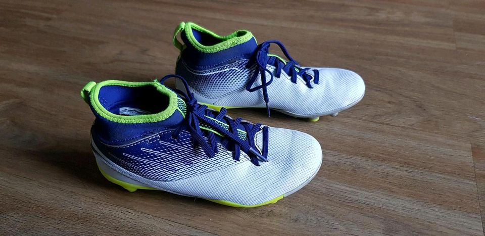 Fußballschuhe Kipsta Gr 32 in Bremen