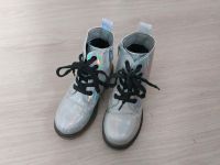 Schuhe Gr 32 im silber-regenbogen-metallig Look Nordrhein-Westfalen - Schleiden Vorschau