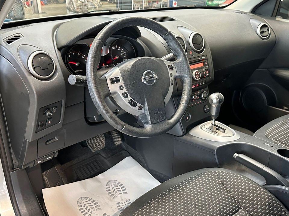 Nissan Qashqai 2.0 Acenta Aut., 1.Hand, Tempomat in Hannover