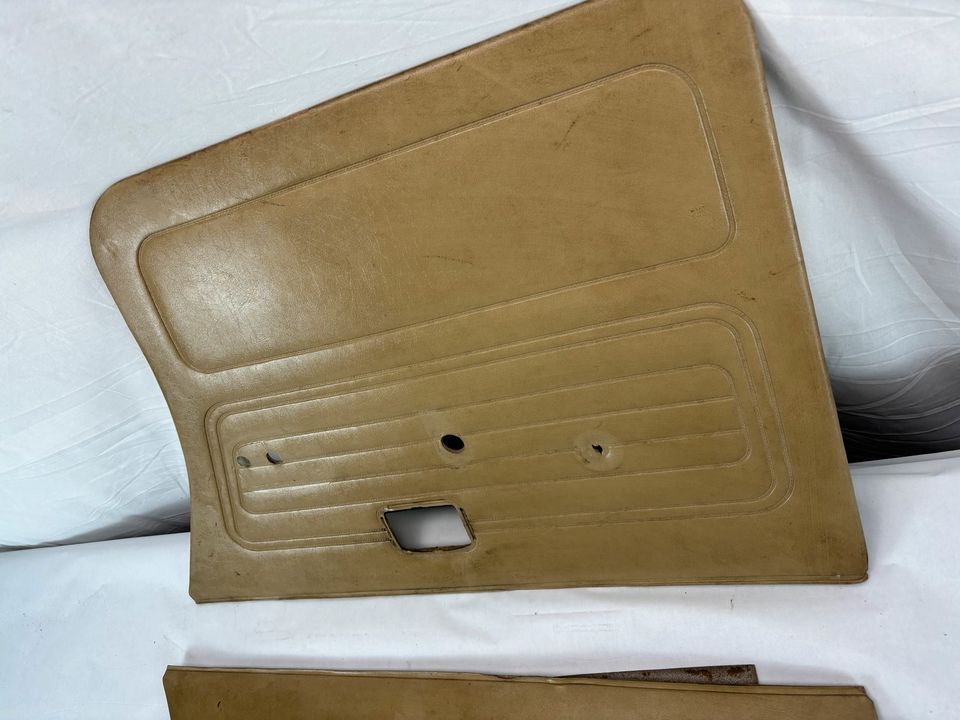 BMW E28 Türverkleidung Türtafeln hinten Leder beige in Schwendi