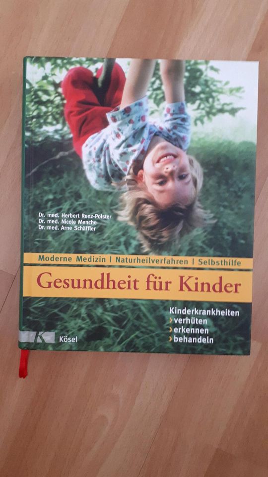 Umfangreiches tolles Buch "Gesundheit für Kinder" in Schornsheim