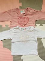 Topomini 2er 2x Set Langarmshirts Pailletten Herz Gr. 68 Frankfurt am Main - Nieder-Erlenbach Vorschau