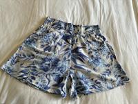 Blumige kurze Hose Nordrhein-Westfalen - Neukirchen-Vluyn Vorschau