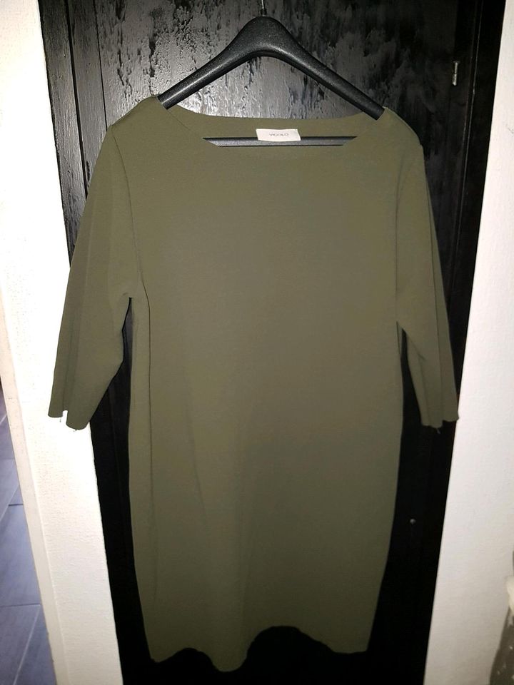 Vicolo Damen Polyester kleid S 36 38 Olive grün designer Luxus in Luisenthal