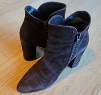 Braune Wildleder Booties Stiefeletten Größe 36, G. K. Mayer GKM Niedersachsen - Lehre Vorschau