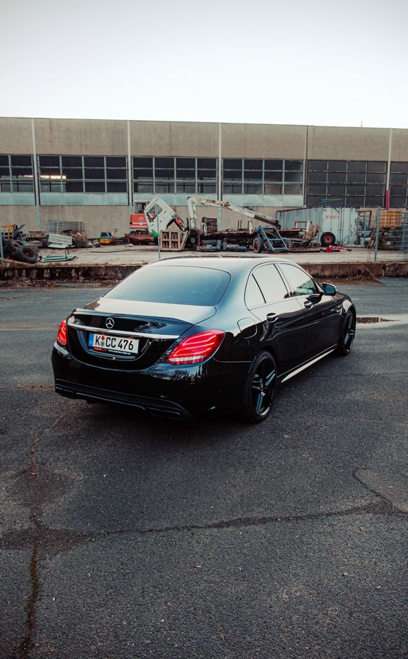 C63 AMG Mietwagen | Sportwagen mieten in Köln