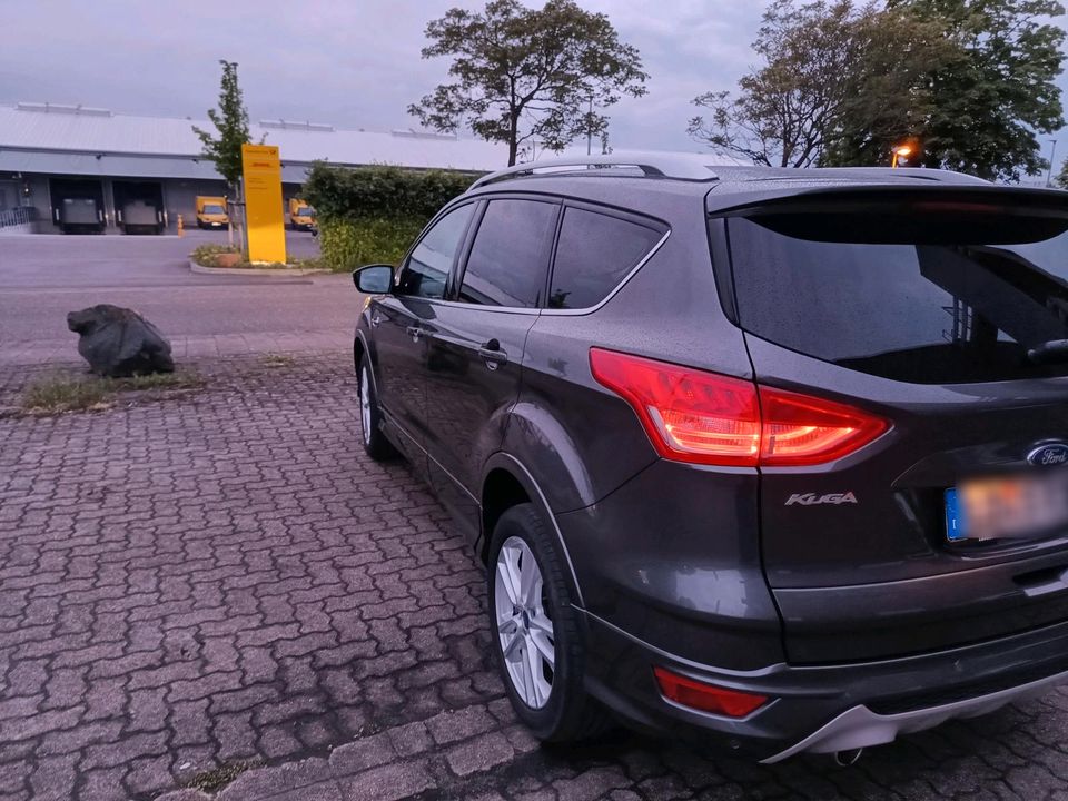 Ford Kuga indivial in Albersweiler