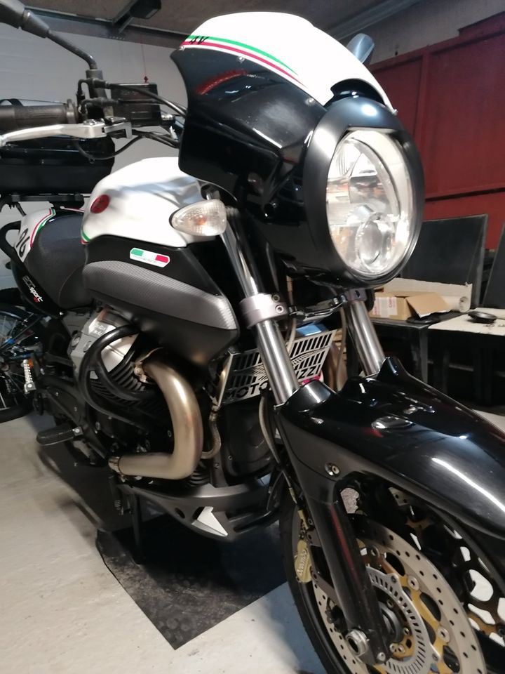 Moto Guzzi 1200 Sport 4V Kühlerabdeckung in Reinhardtsgrimma