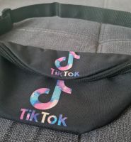 Tasche Bauchtasche Tik Tok schwarz bunt rosa blau weiß Thüringen - Bad Langensalza Vorschau