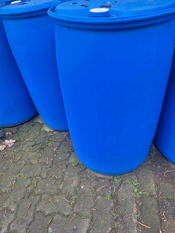 Regenwassertonne blau 200 Liter in Lilienthal
