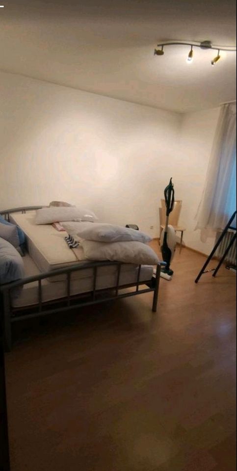 3 Zimmer Wohnung, EBK, Stellplatz, Balkon in Eislingen (Fils)