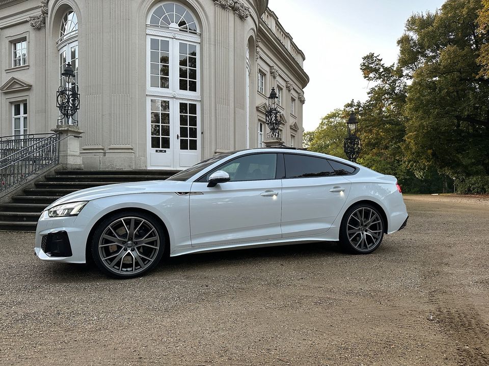 Audi S5 3.0 quattro,Matrix,HUD,Carbon,Automatik, Massage etc. ‼️ in Braunschweig