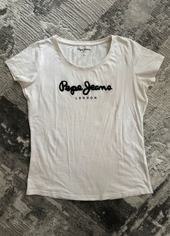 Pepe Jeans T-Shirt neuwertig in München