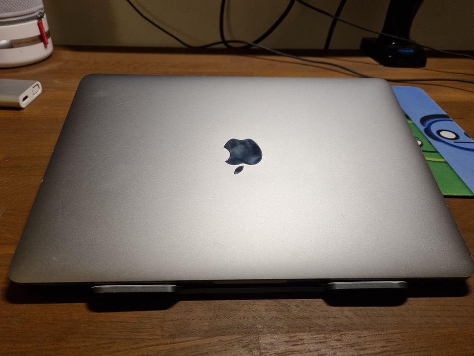 Macbook Pro 13'' 2018 / 2,7 GHz Core i7 / 16 GB / 256 GB in Moosburg a.d. Isar