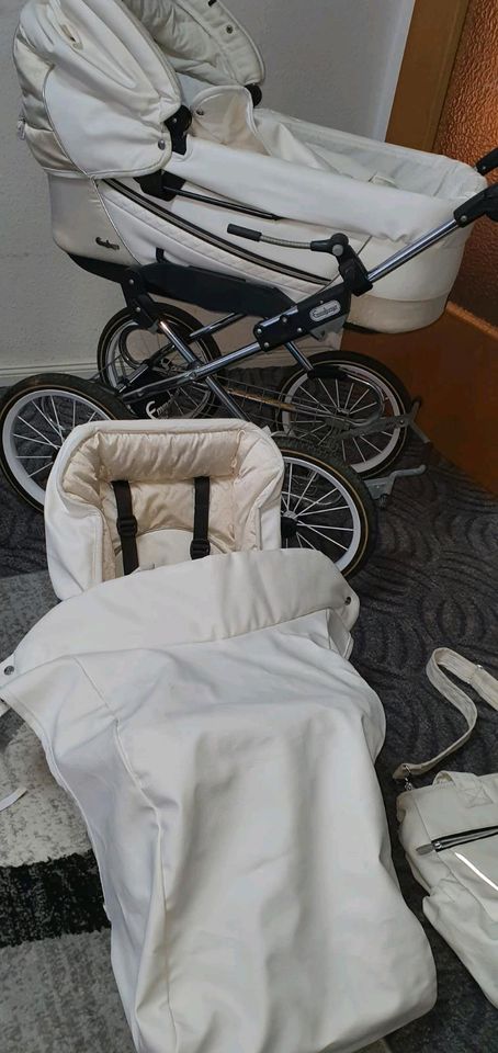 Kinderwagen  abzugeben in Leipzig