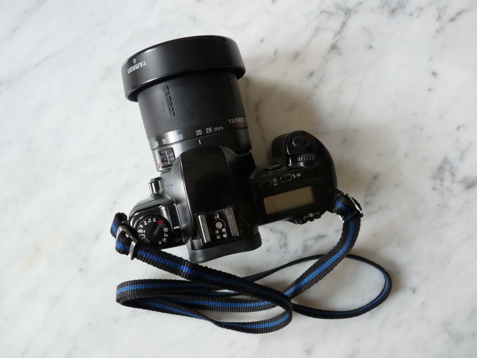Analoger Fotoapparat Canon EOS 500 in Stuttgart