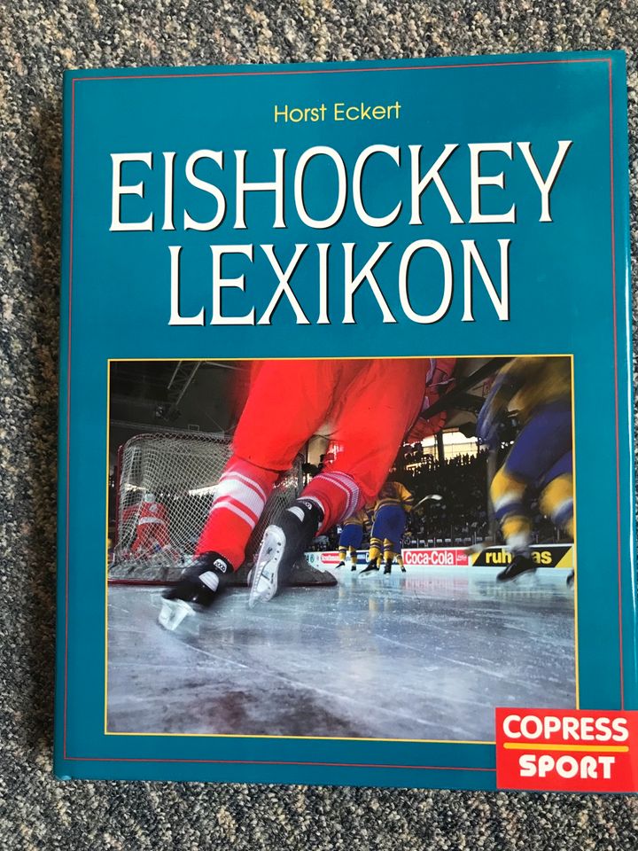 Verschiedene Eishockey Bücher Almanach Lexikon Stars in Oberhausen