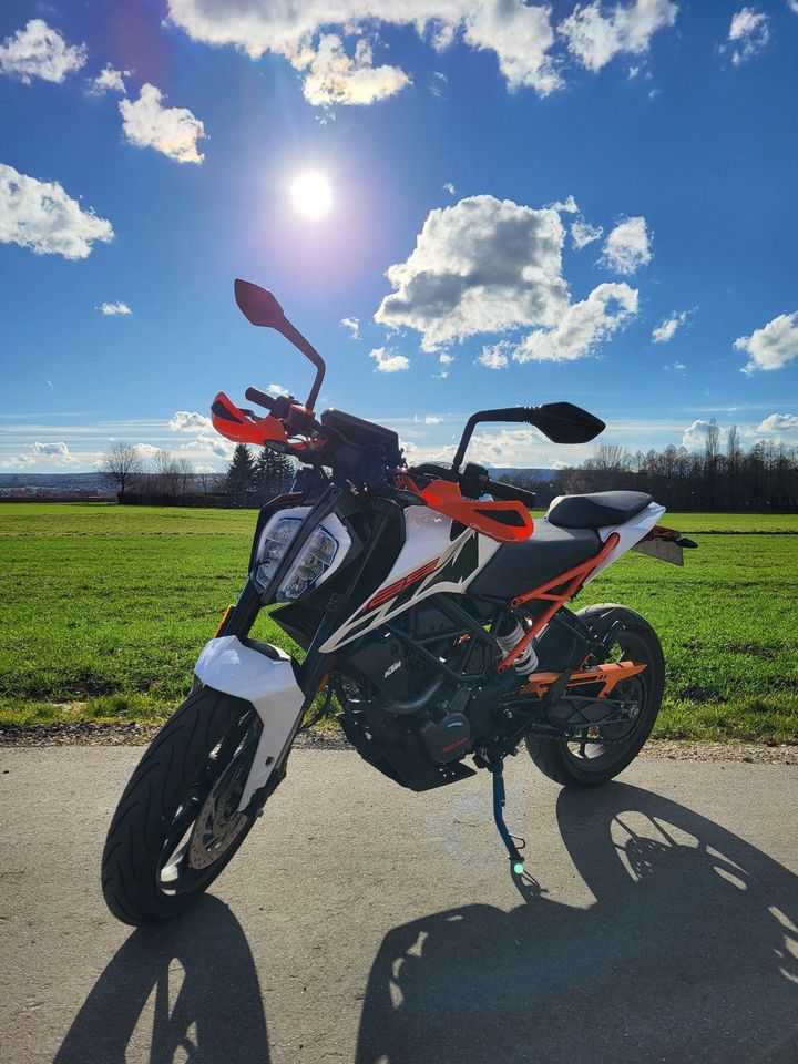 KTM Duke 125 in Lohmar