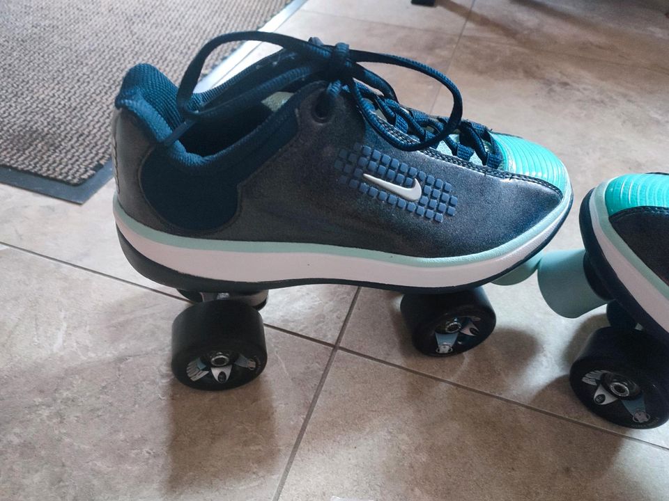 Roller Skates Rollschuhe Nike Beachcomber 40 wie neu in Niederwiesa