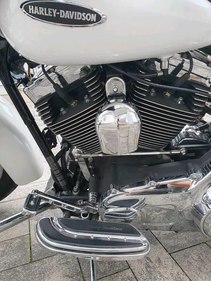 Harley Davidson CVO 110 Street Glide, E-Glide in Schwäbisch Gmünd