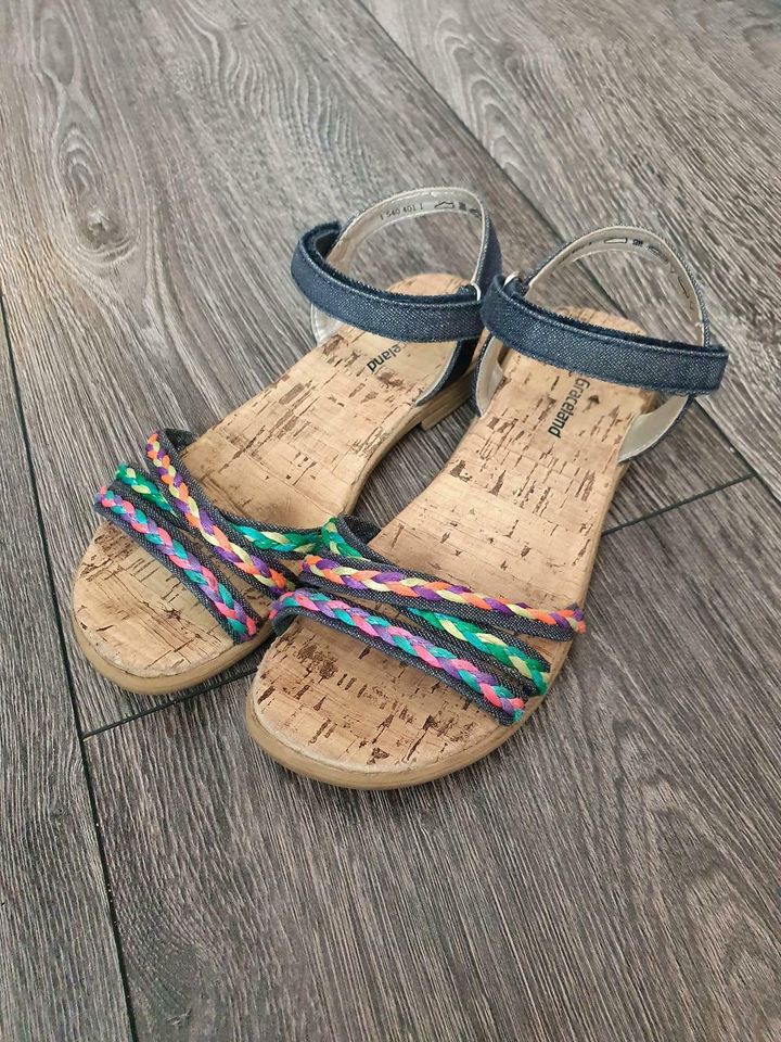 Sandalen für Mädchen Gr. 31 in Menden