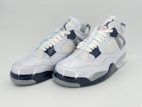 Jordan 4 Retro Midnight Navy in Hamburg