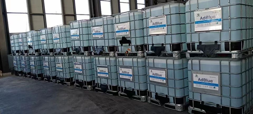 1000 Liter Ad Blue im IBC Container frei Haus geliefert BRD in Langen Emsland