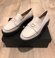 NEUe Coach ,Leah’ Loafer/Slipper aus Leder in weiß Sachsen-Anhalt - Sangerhausen Vorschau