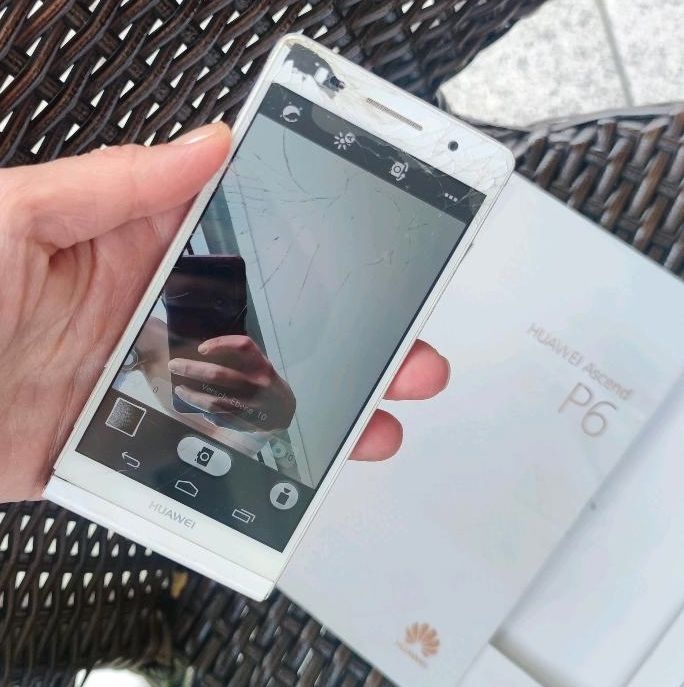 Huawei p6 mit original Verpackung in Metzingen