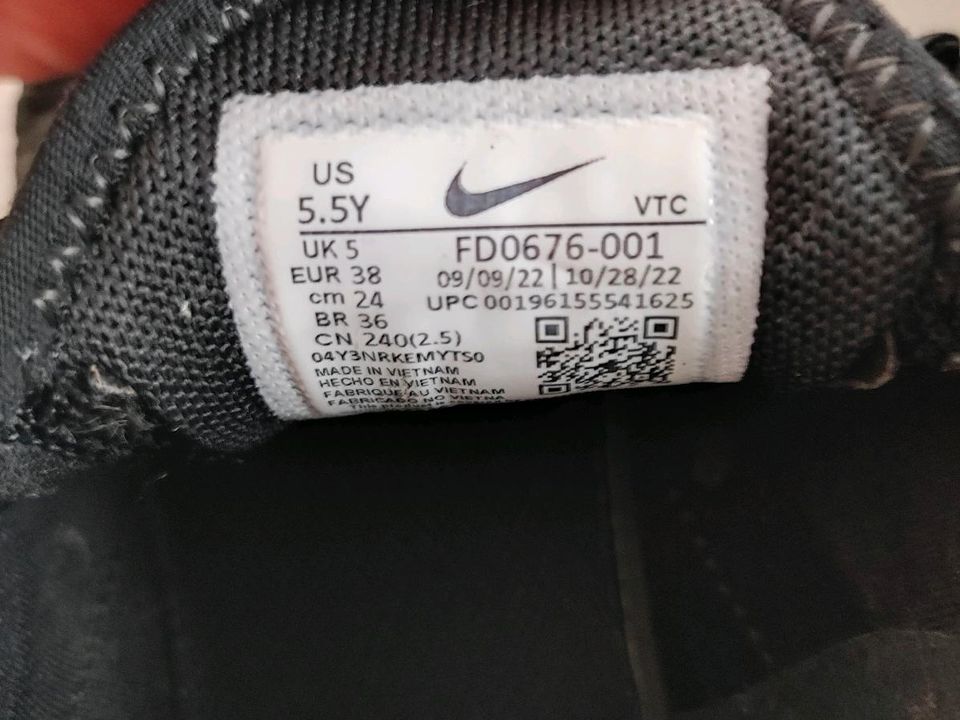 Sneakers Nike Air Max 270 GS Größe 38 in Weidenberg