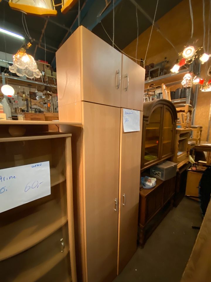 Aktenschrank Schrank Büroschrank in Essen