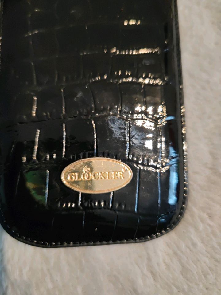 Handyhüllen Chanel & Glööckler in Krumbach Schwaben