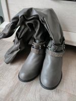 Kniehohe Stiefel Gr. 42 Schuhe Winterstiefel grau Boots neu Brandenburg - Cottbus Vorschau