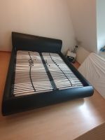 Schlafzimmerbett schwarz Leder, 180x200 mit comfort Lattenrost Niedersachsen - Isernhagen Vorschau