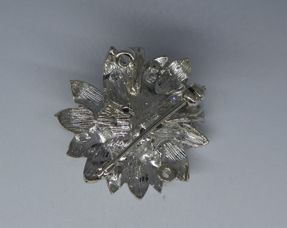 585 Gold Brosche Anhänger mit 12 Brillanten 1,0ct VSI in Bremen