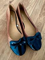 Schicke Ballerinas mit Schleife Stuttgart - Degerloch Vorschau